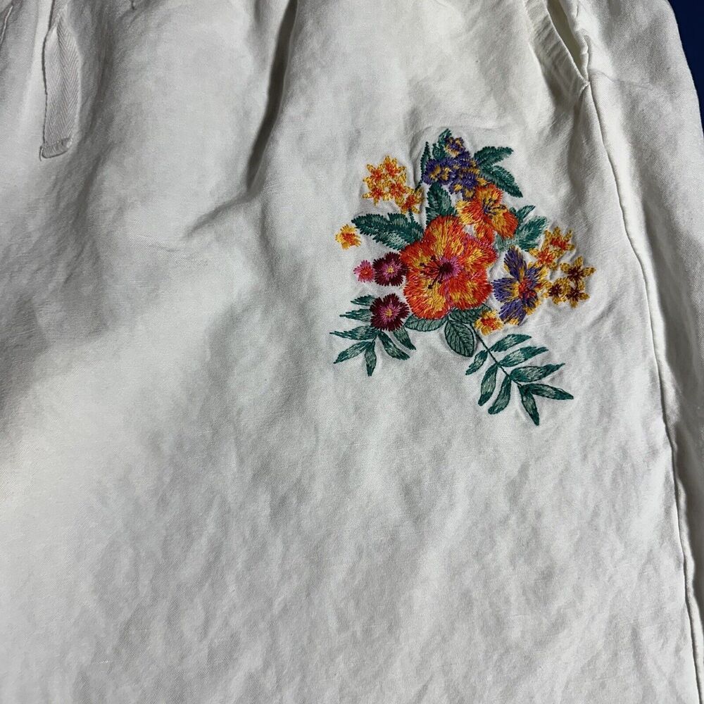 Roaman’s Womens Linen Blend Capris Pants Size 32W White Embroidered Pull On - Picture 2 of 11